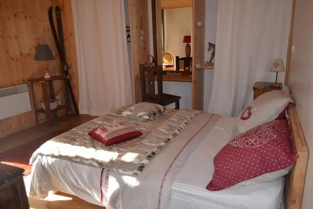 Вилла Little Interval Le Villard  Le Villard (Isere)